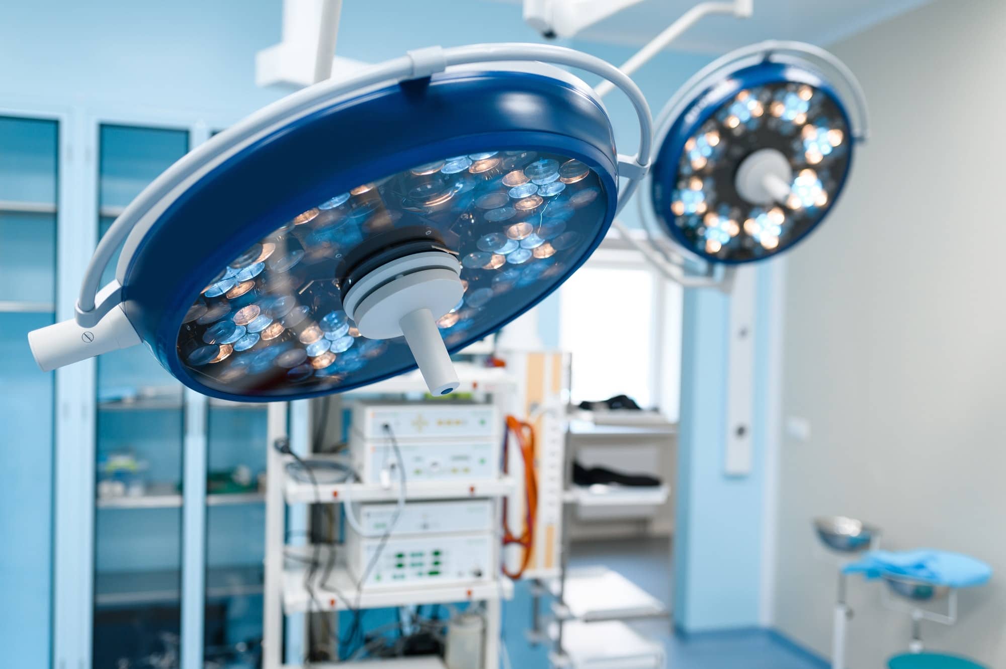 Professional surgery, lamps in operating room